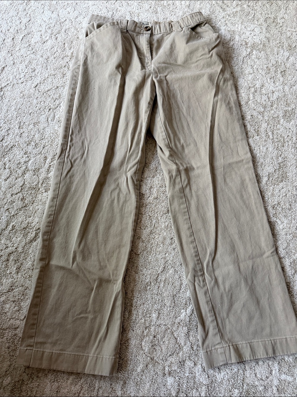 L.L. Bean women’s Classic Fit Straight Pant. Size 10R